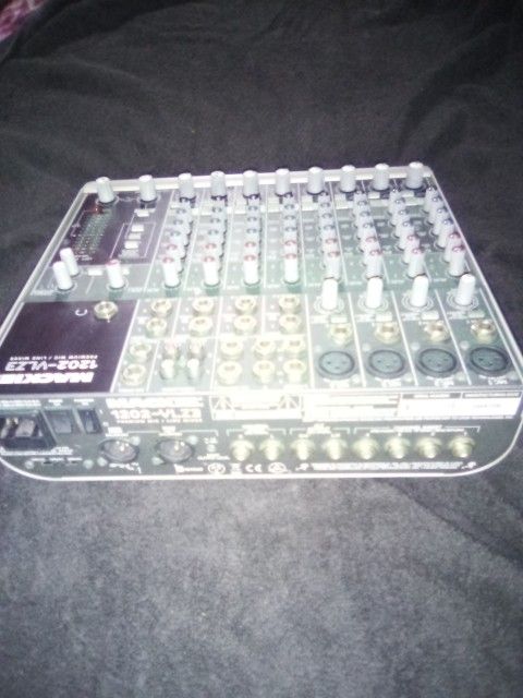 Mackie 1202 Vlz3 Mixer