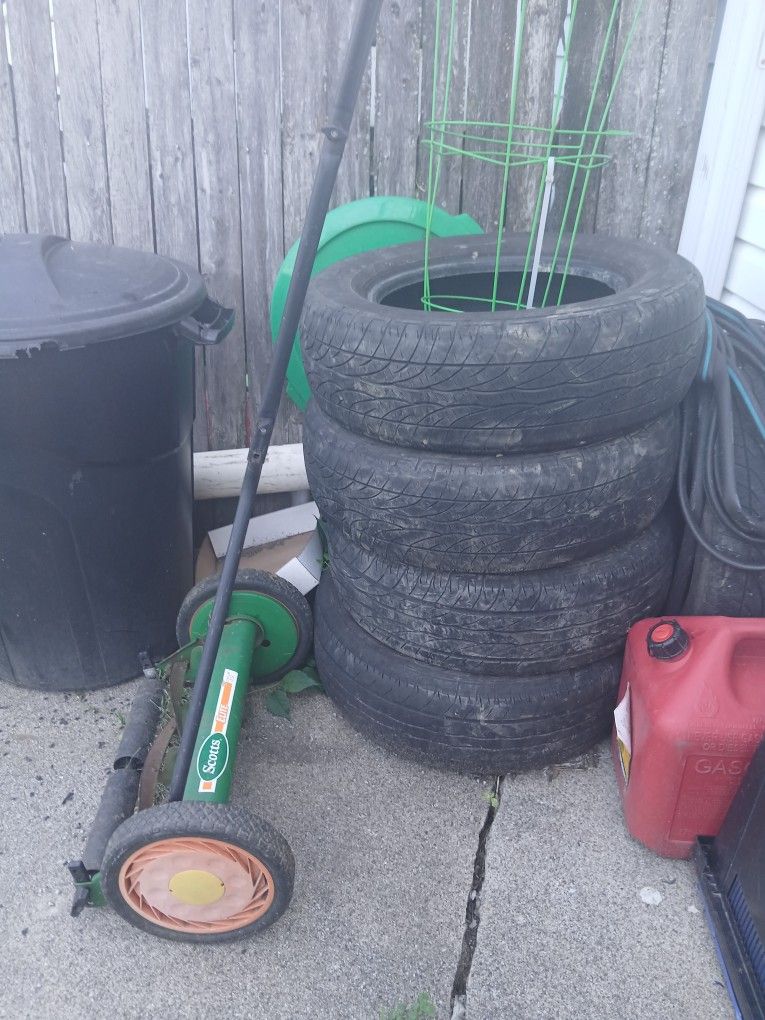 5  USED TIRES 215/R15
