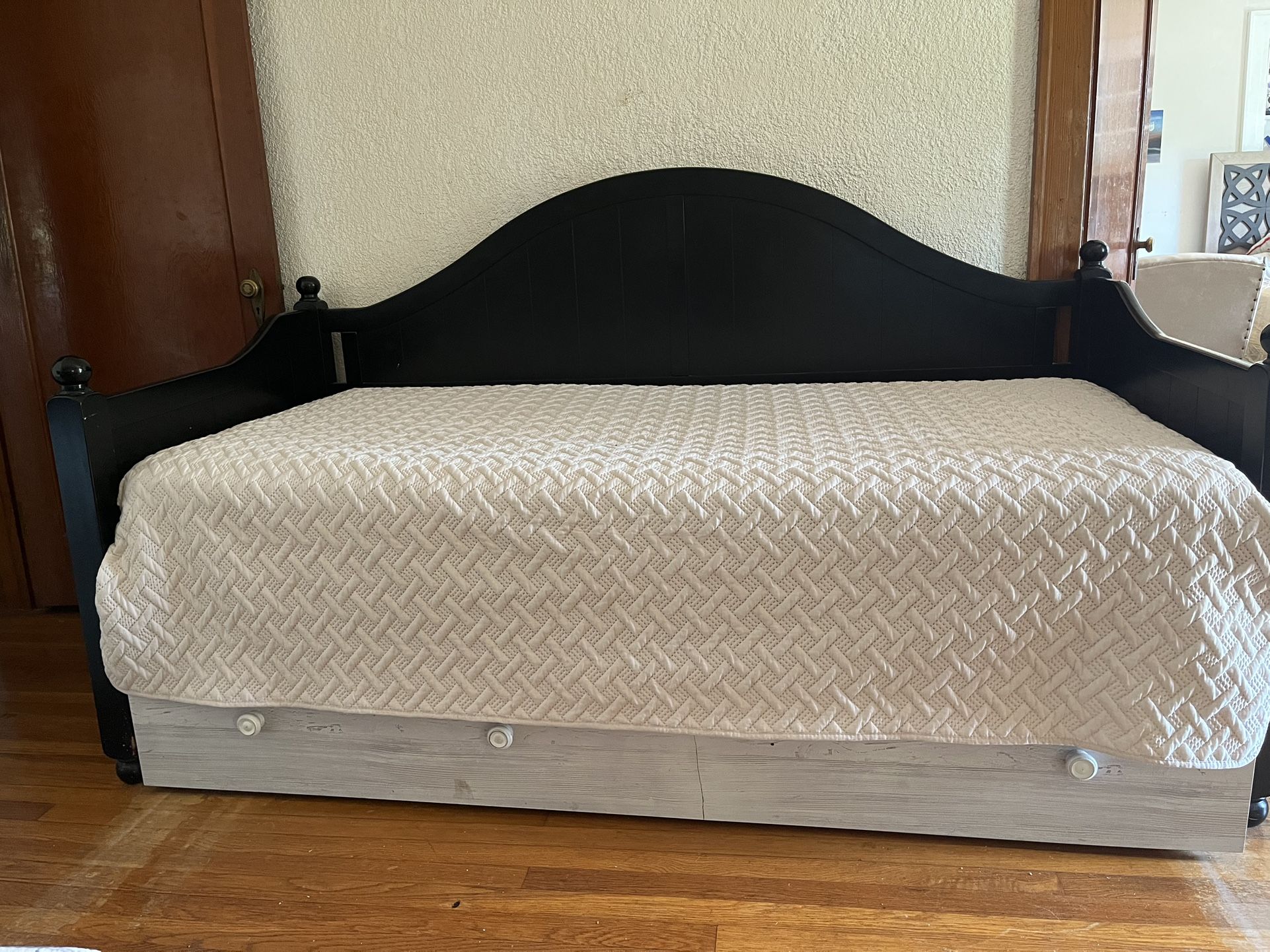 Twin Day Bed