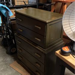 Dresser , 5 Drawers, Solid Wood