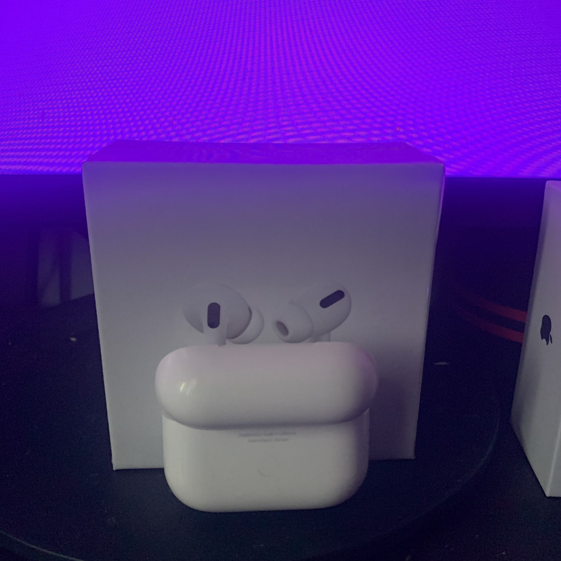 Apple Airpod Pro 2nd Generation With MagSafe Wireless Charging Case 11