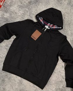 Burberry Hoodie (CHECK DESCRIPTION)