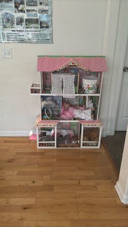 3 Story Doll House