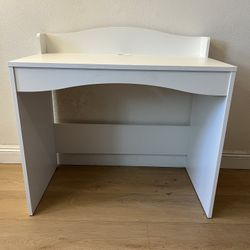 Computer Desk (Read Description)