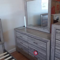 New dresser with mirror