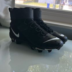SIZE 9.5, Nike Force Savage Shark 2 'Black White Men's