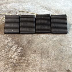 Heavy Duty Rubber Wheel chocks 