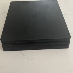 PS4 Slim