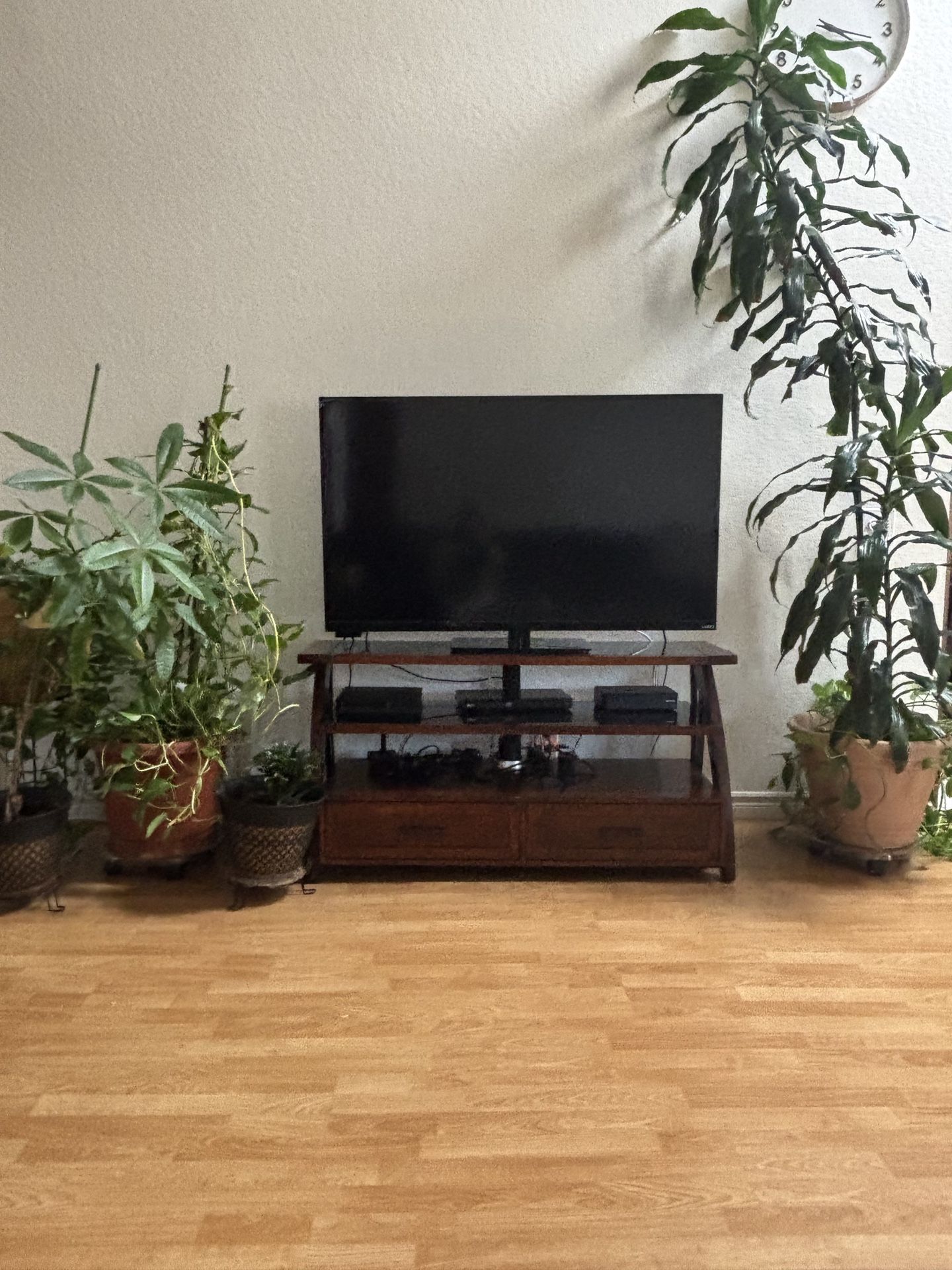 🪵 Modern Wood Entertainment Console – For Sale
