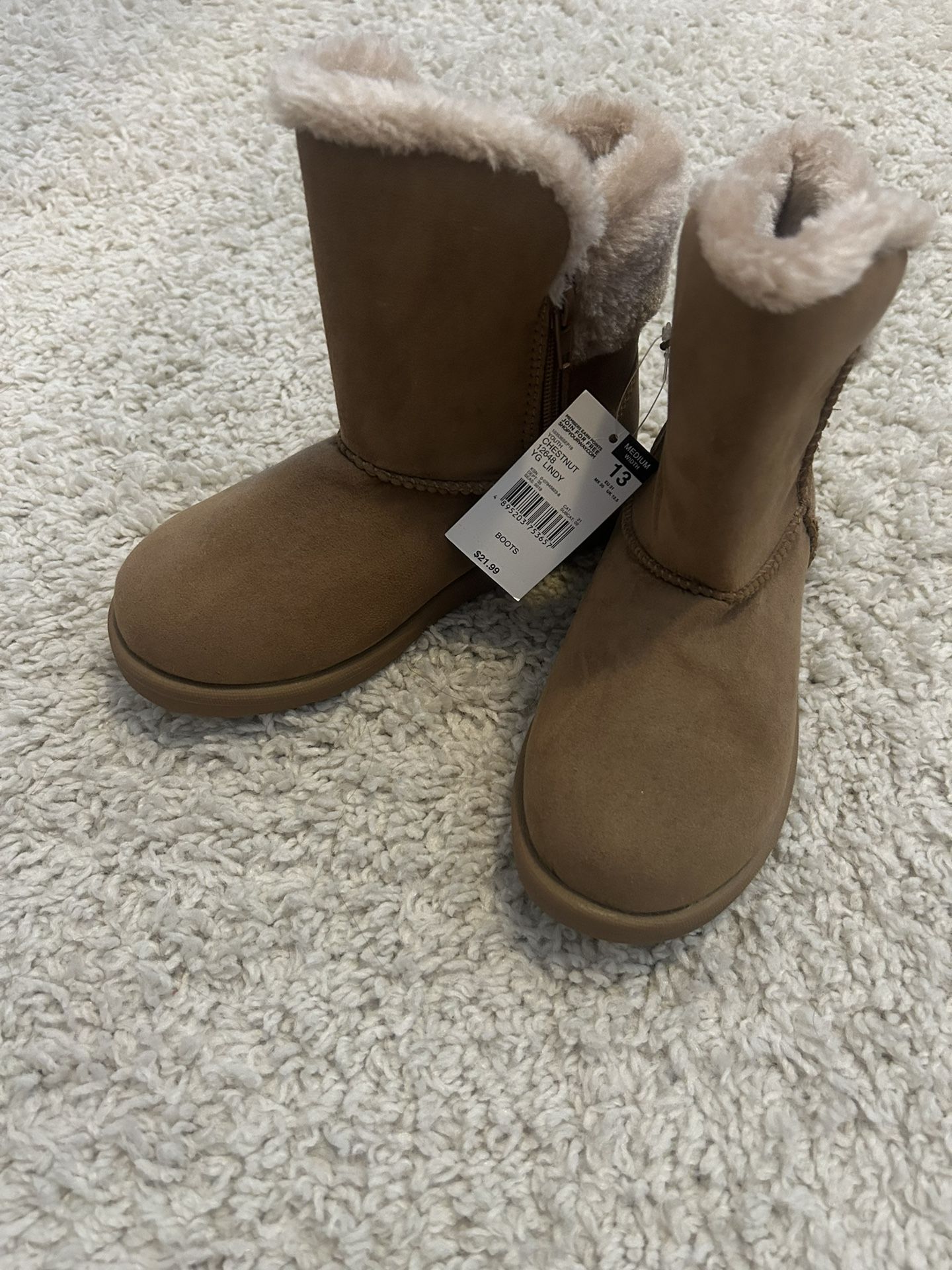 Brand New Girl Boot Size 13