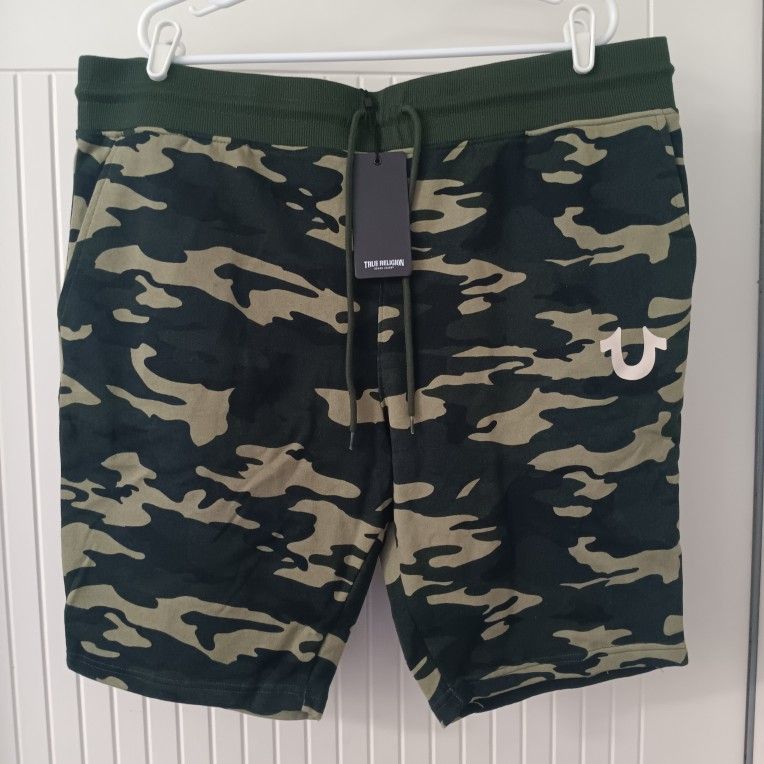 True Religion Men’s Vintage Fleece Green Camo Shorts XXL