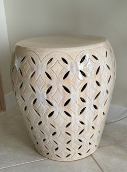 22” Glazed Ceramic Lattice Garden Stool Pedestal