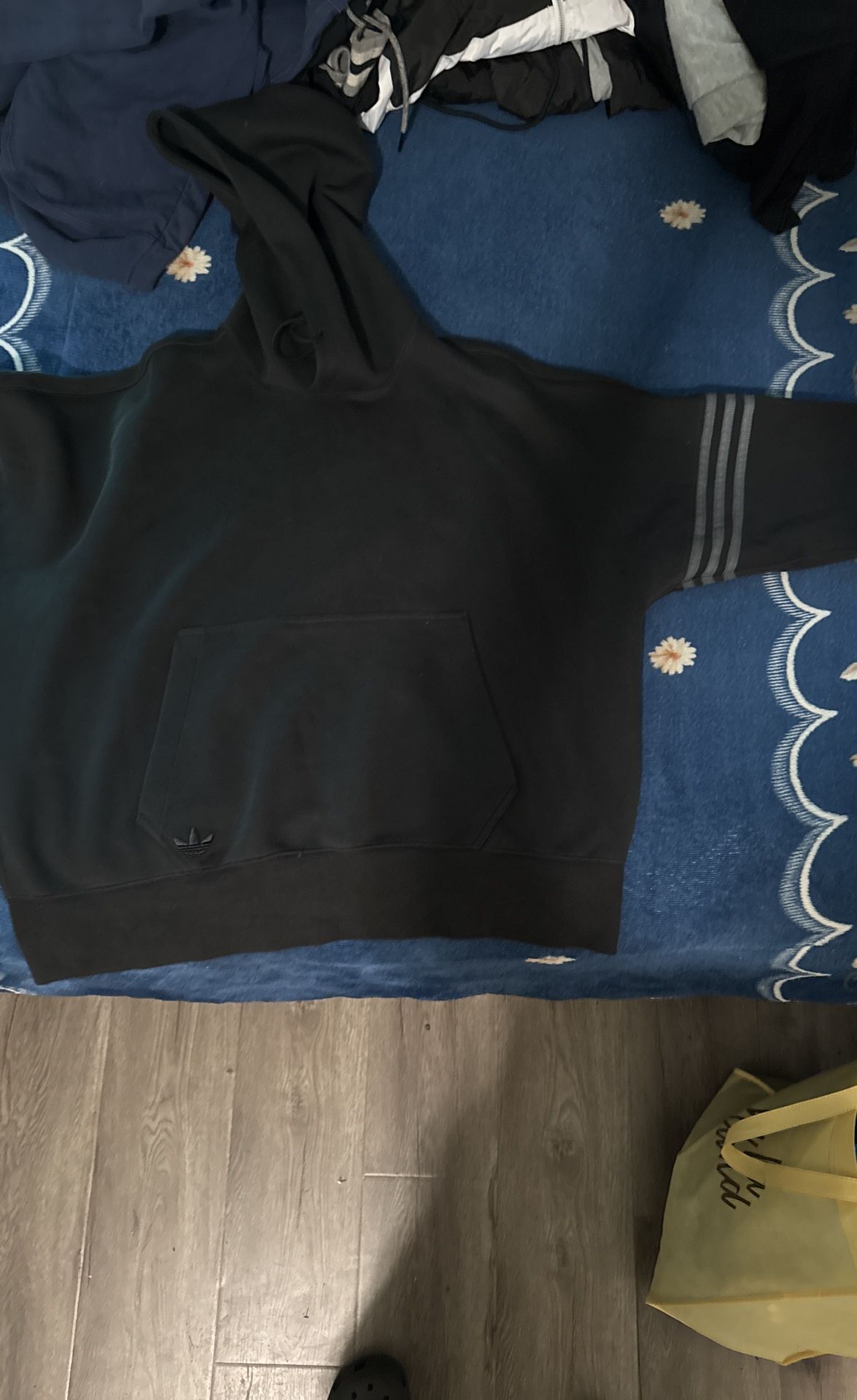 adidas Neuclassics Hoodie - Black