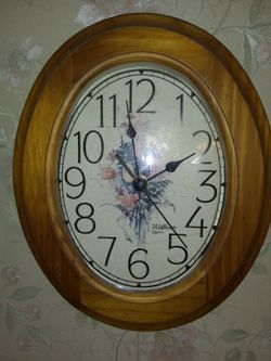 $2 Waltham Quartz Clock