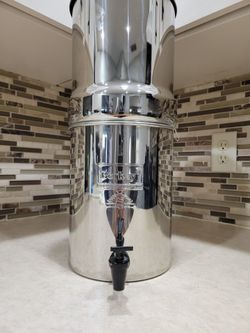 Travel Berkey Water Filter System without Filters