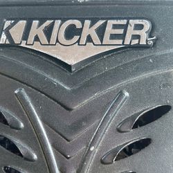 Kicker ZX700.5 5-Channel Car Amp