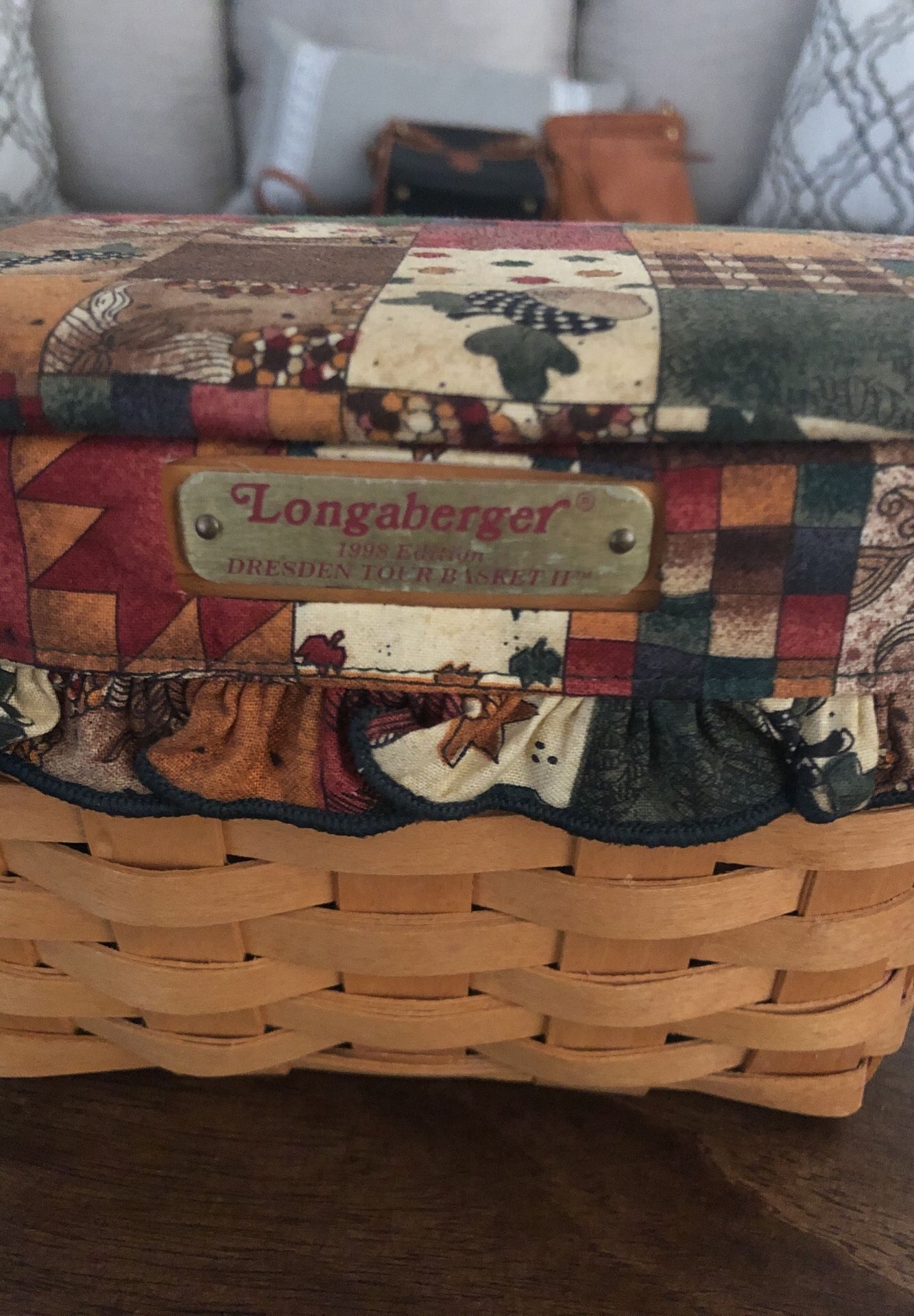 Longaberger 1998 edition basket 11