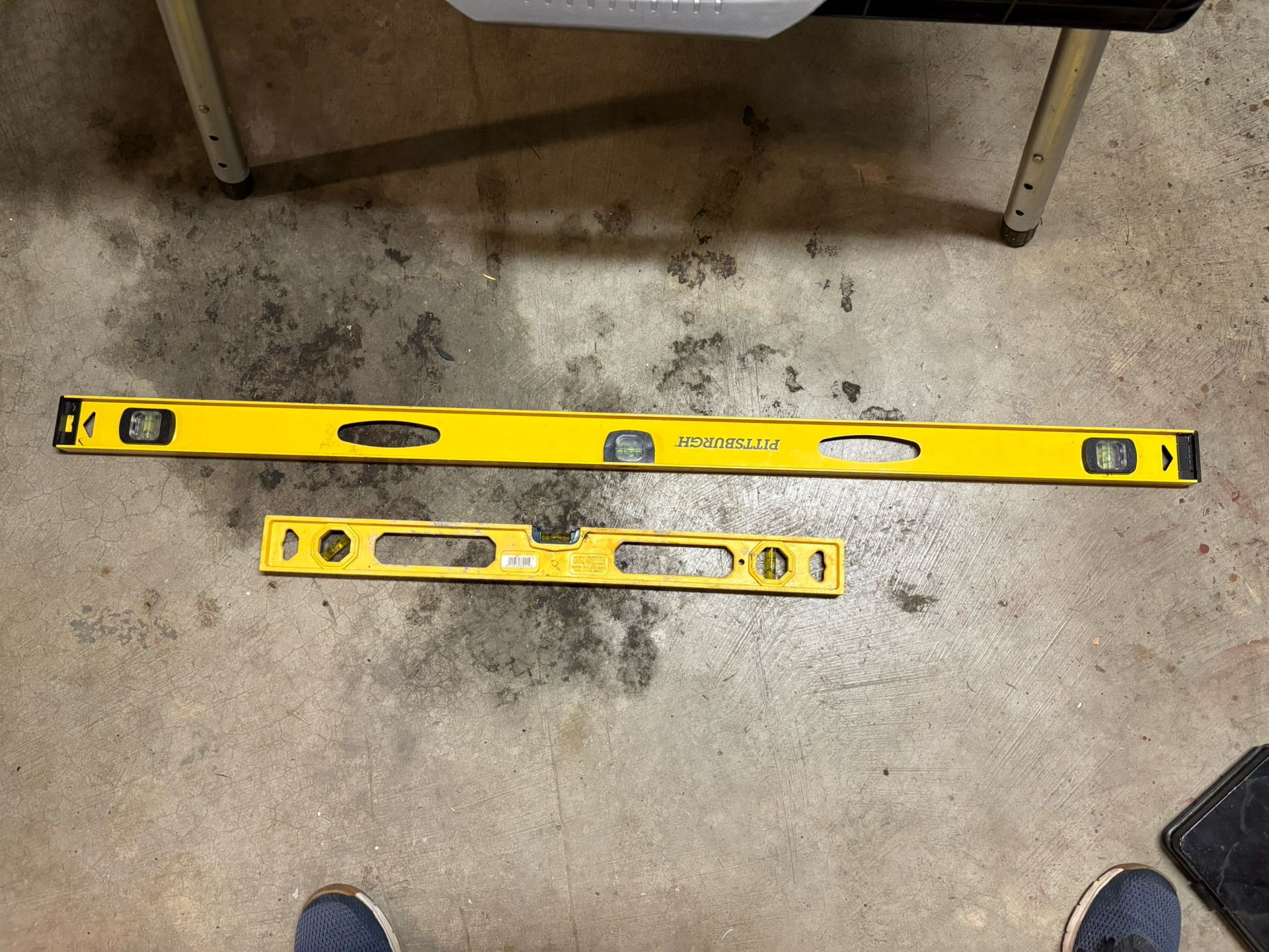 Levels (2) - 4 Foot & 2 Foot