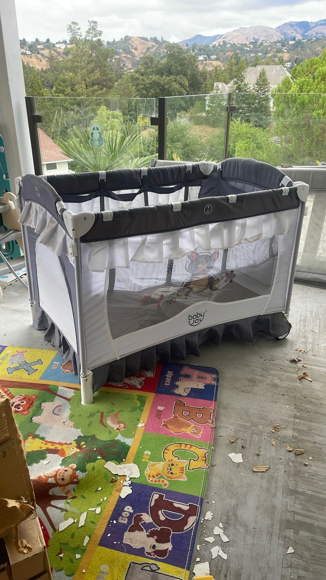 Free Baby Crib, Still Brand New....come Take It!