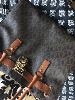 Michael kors purse with matching wallet wll t