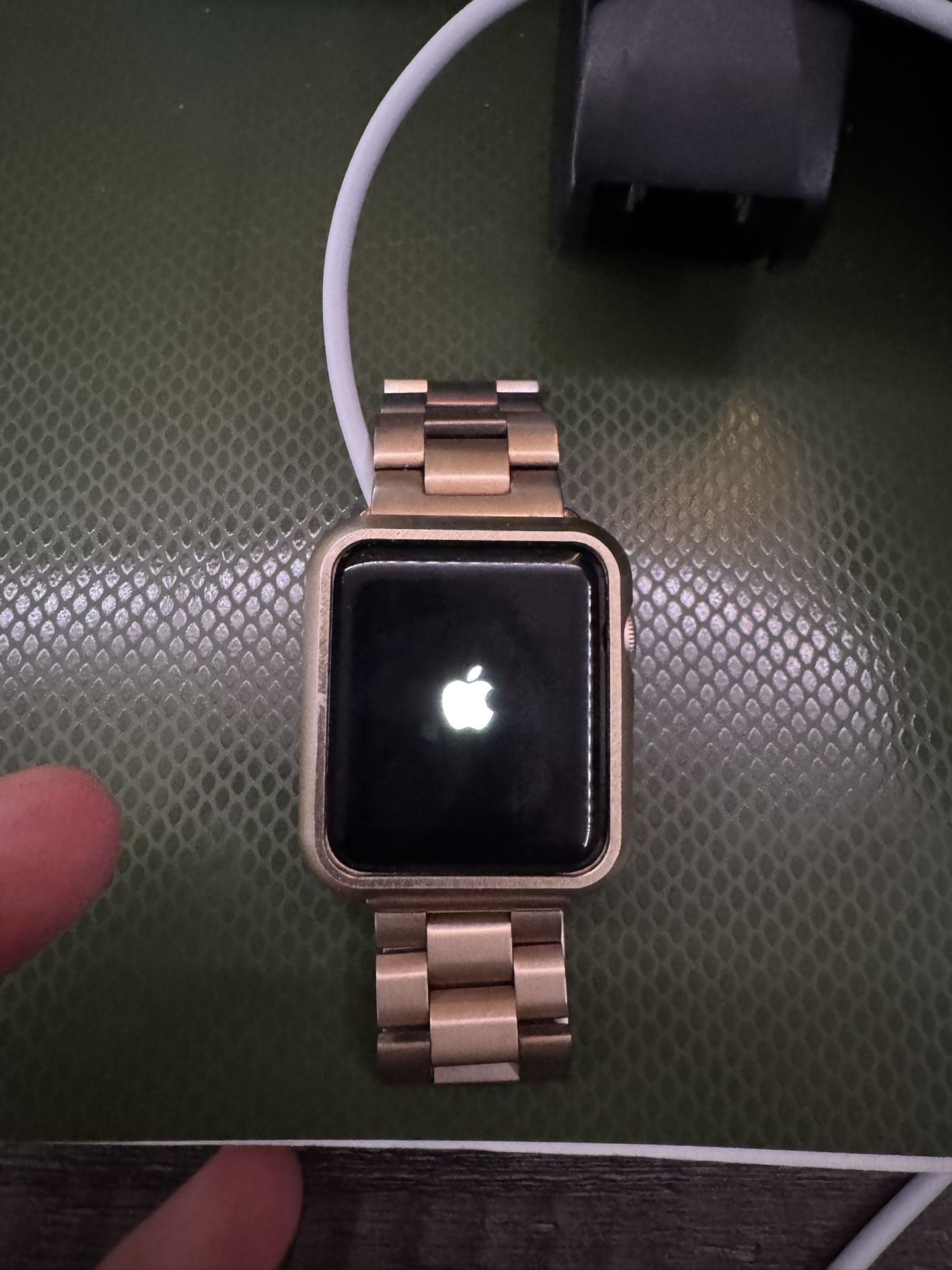 Apple IWatch  main image 1