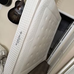 FREE. King Mattress. Good Condition. FREE