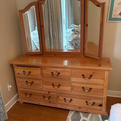 Vanity Dresser