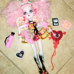 Monster High Cupid New 