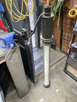 Underhood Worklight/ Wrenches