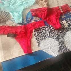 VALENTINES  DAY SPECIAL  LADIES UNDERWEAR New W /tags 5 Pair For 10$