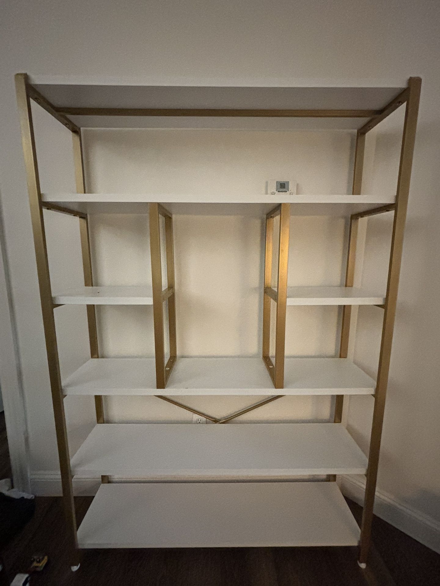 6 Tier Tall Open rBookshelf (White & Gold)