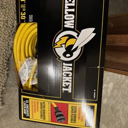 Yellow Jacket 100ft Heavy  Duty Extension Cord 12./3  15 A. 30.5 m  NEW