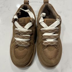 UGG Sneakers 