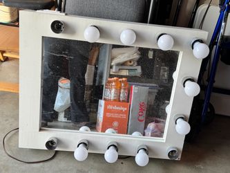 Vanity mirror