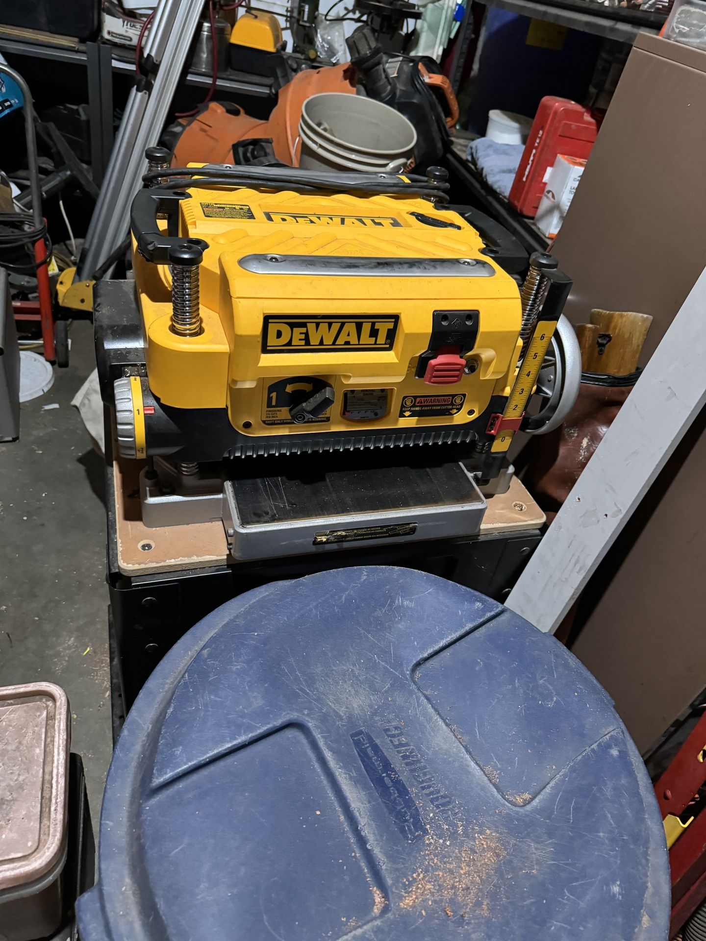 Dewalt Thickness Planer