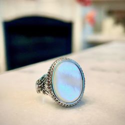 Vintage Sterling Silver Mother of Pearl Ring – Ornate Filigree Boho Statement Jewelry, Size 7 