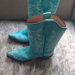 Women's Corral Circle G Turguoise Pointed Snip Boots Size 6.5