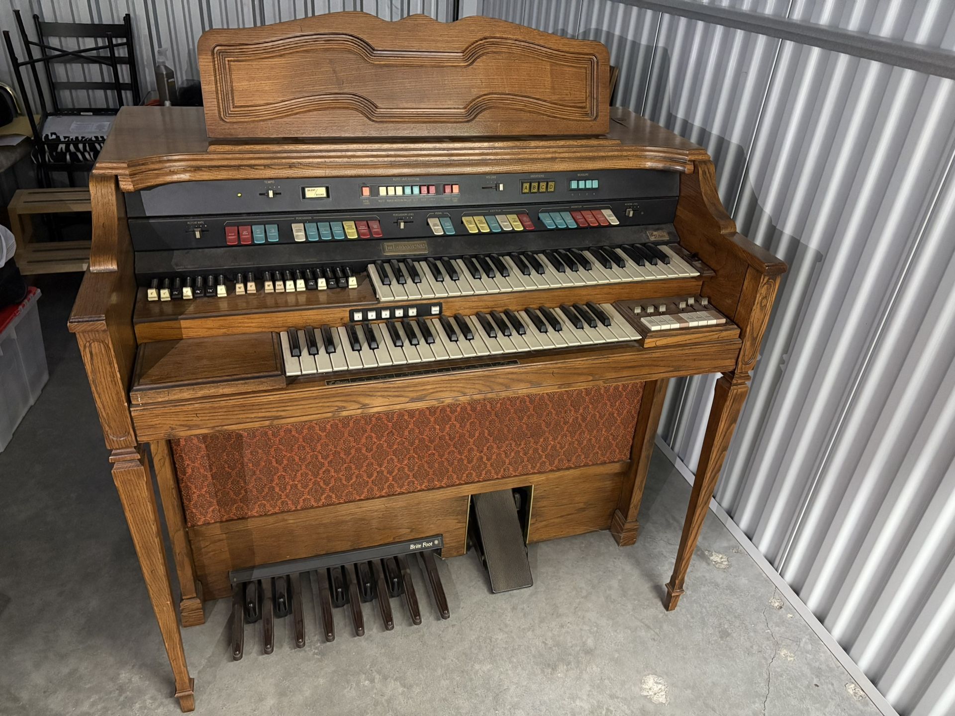 Hammond Organ - Animation By Leslie 