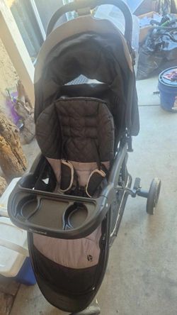 Baby Trend Stroller with Child Tray