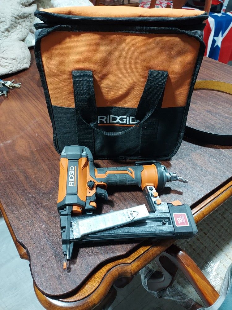 Ridgid/18 Gauge Crown Stapler/never Used