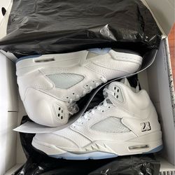 Retro 5 white metallic