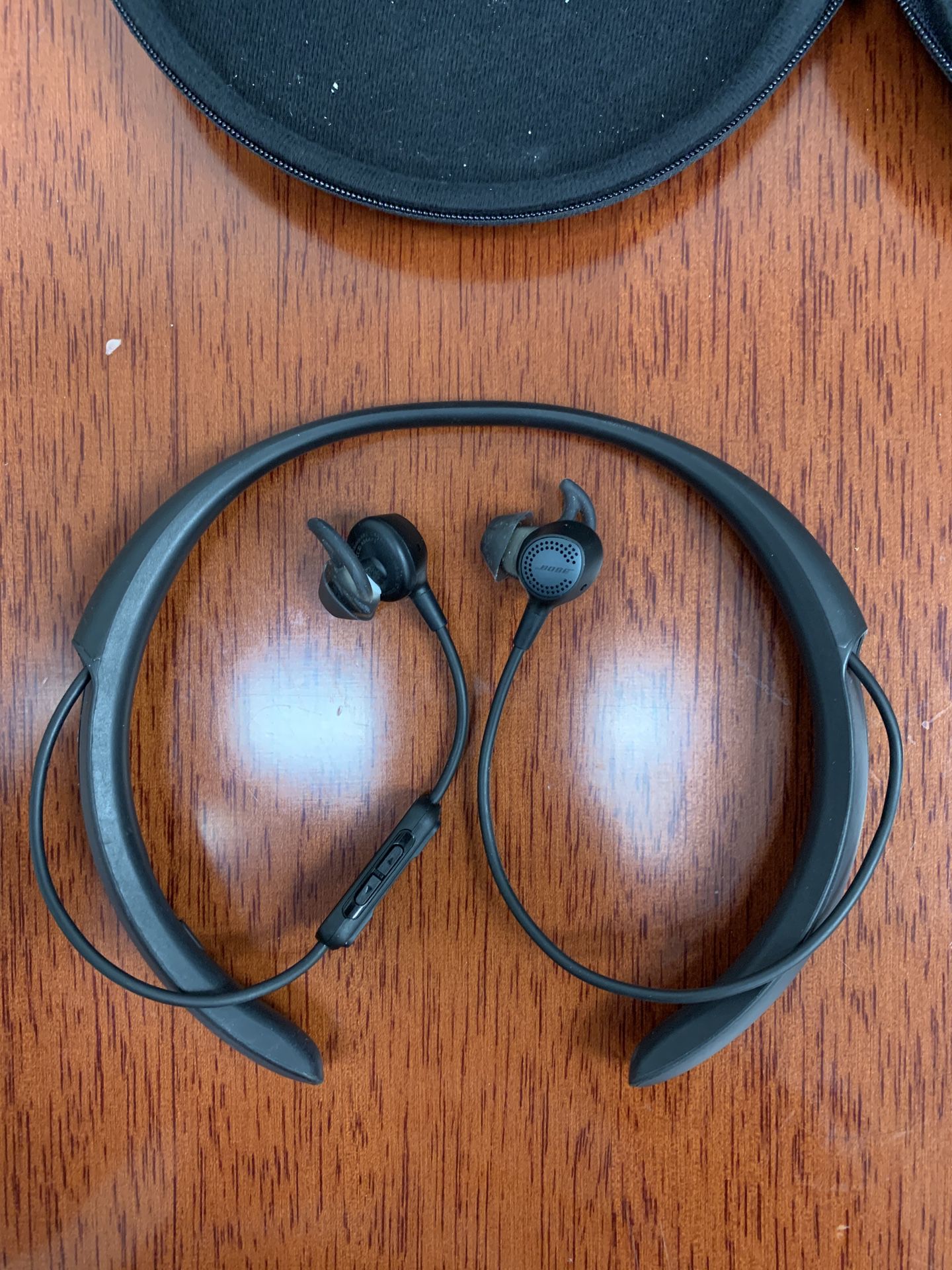 Bose Headphones Quiet Control 30