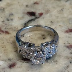 Wedding Ring With Over 1.75 Carrets , White Gold 14k