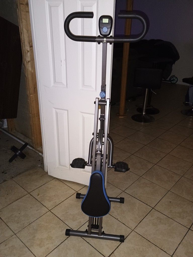 Squat Machine - Home Gym 