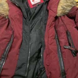Women Canda Coat Size XL