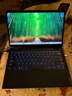 Lenovo Yoga 6 13.3 2-in-1 13.3" Touch Screen Laptop - AMD Ryzen 5-8GB Memory - 256GB SSD -