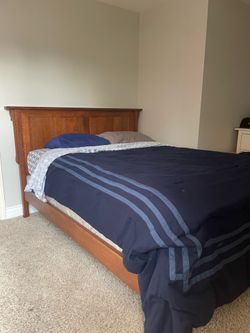 Queen size wooden bed frame