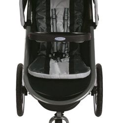 
🍼 Graco FastAction Jogger Stroller – Excellent Condition
