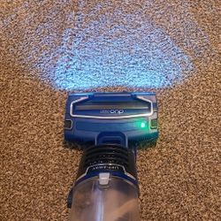 SHARK DuoClean Lift-Away Pet Pro Vacuum w/Attachments