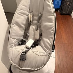 4moms MamaRoo Multi-Motion Baby Swing